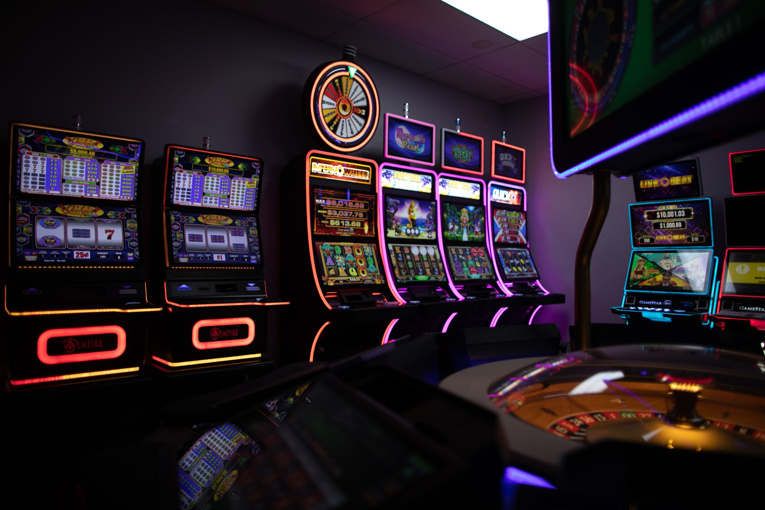 A _ W Enterprises Slot Show Room – Dylan Johnson Photography @giantclick-102